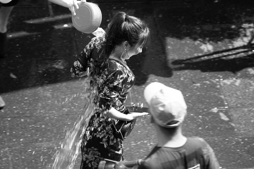 Songkran Bangkok Thailand - Photo Charlotte Mesman