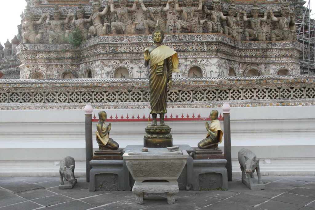 Wat Arun Bangkok, Thailand - Photo Charlotte Mesman