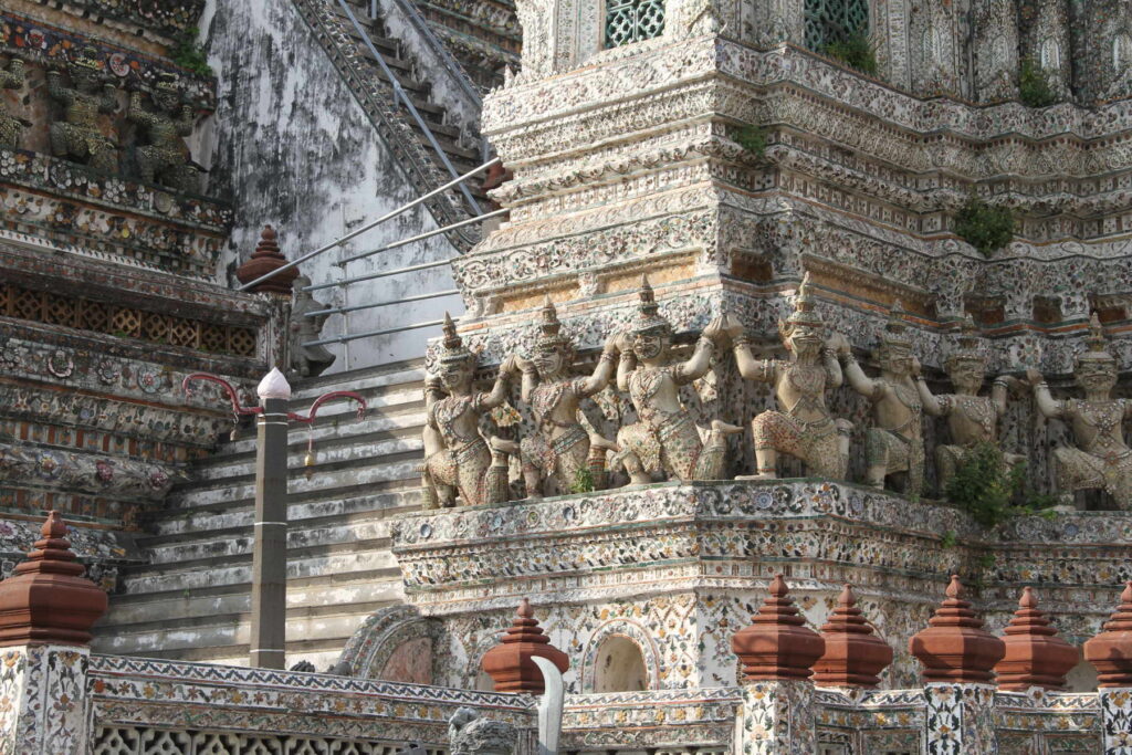 Wat Arun Bangkok, Thailand - Photo Charlotte Mesman