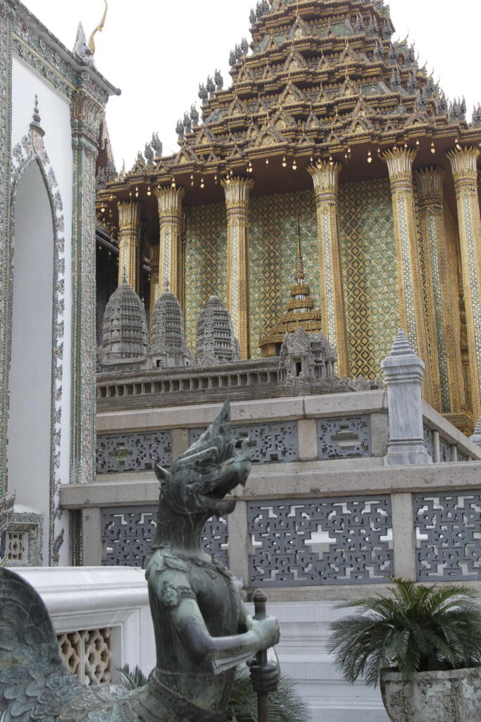 Wat Phra Kaew, Bangkok Thailand - Photo Charlotte Mesman