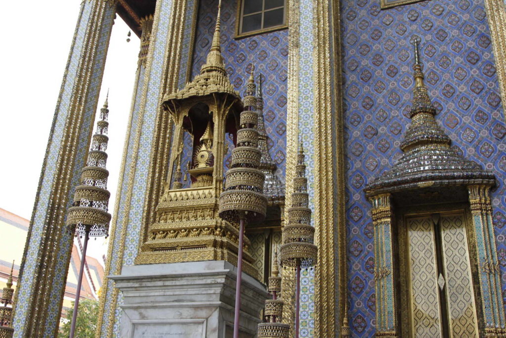 Wat Phra Kaew, Bangkok Thailand - Photo Charlotte Mesman